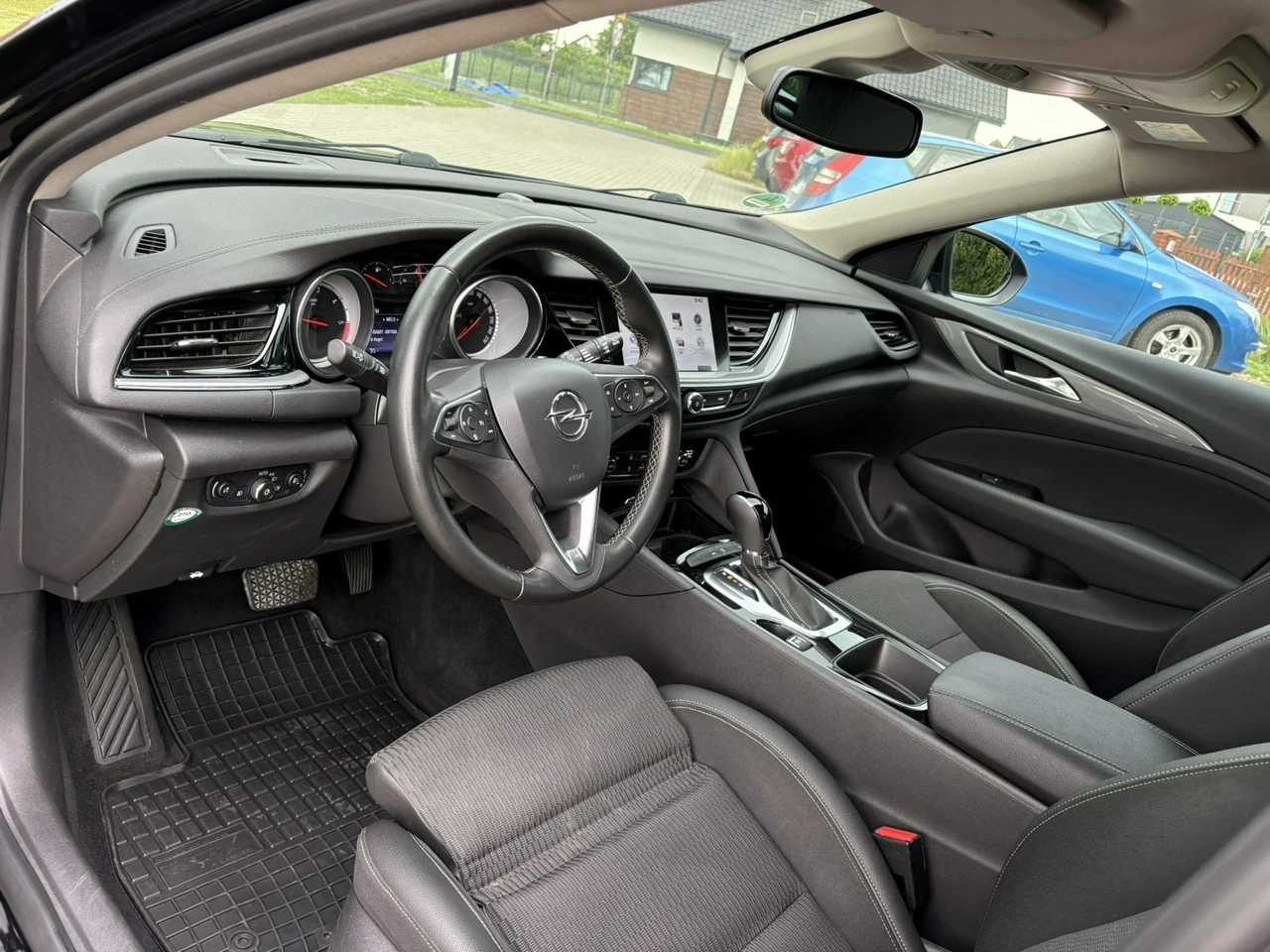 Opel Insignia Sports Tourer - Zdjęcie 8