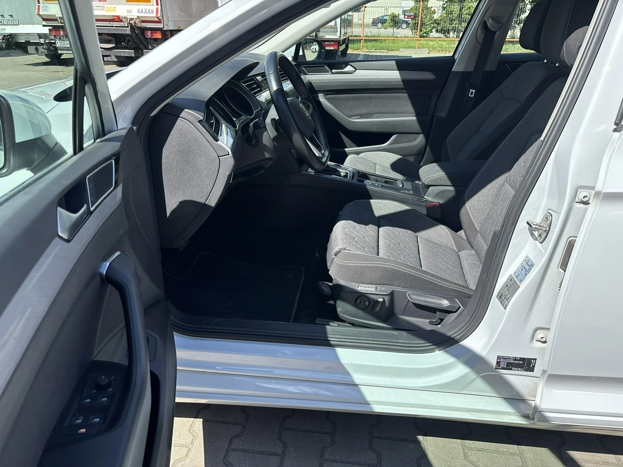 Volkswagen Passat - Zdjęcie 10