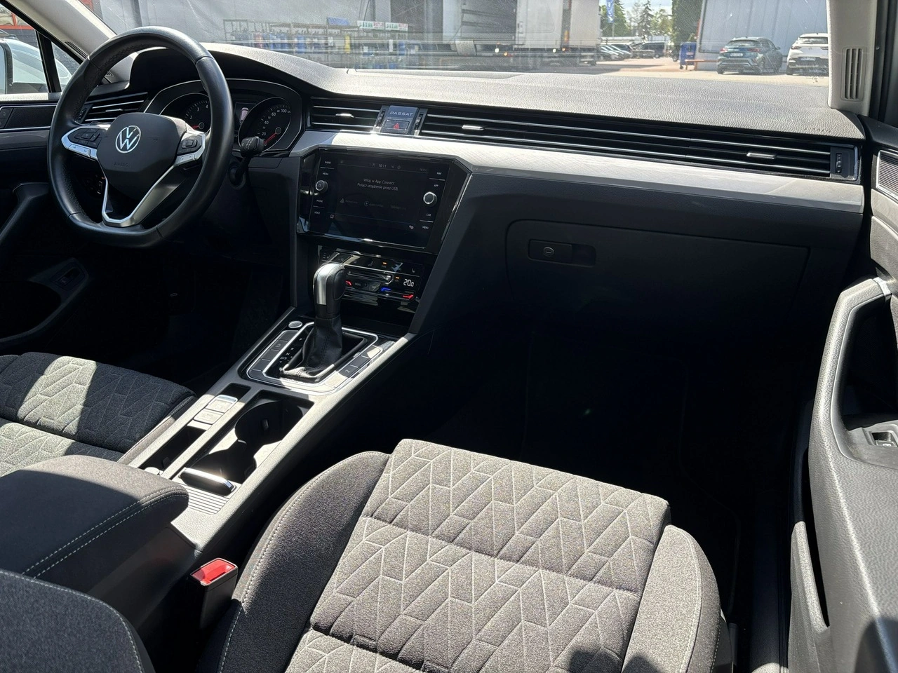 Volkswagen Passat - Zdjęcie 15