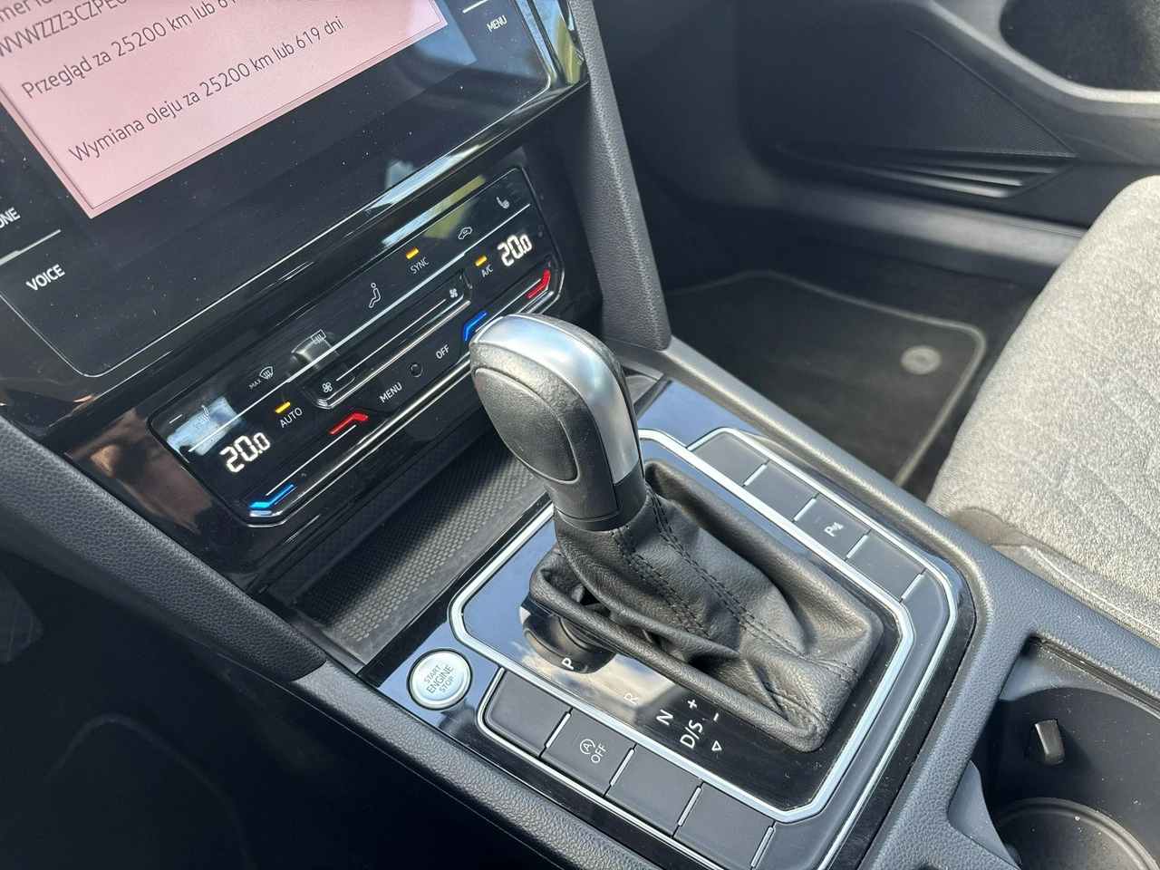 Volkswagen Passat - Zdjęcie 23
