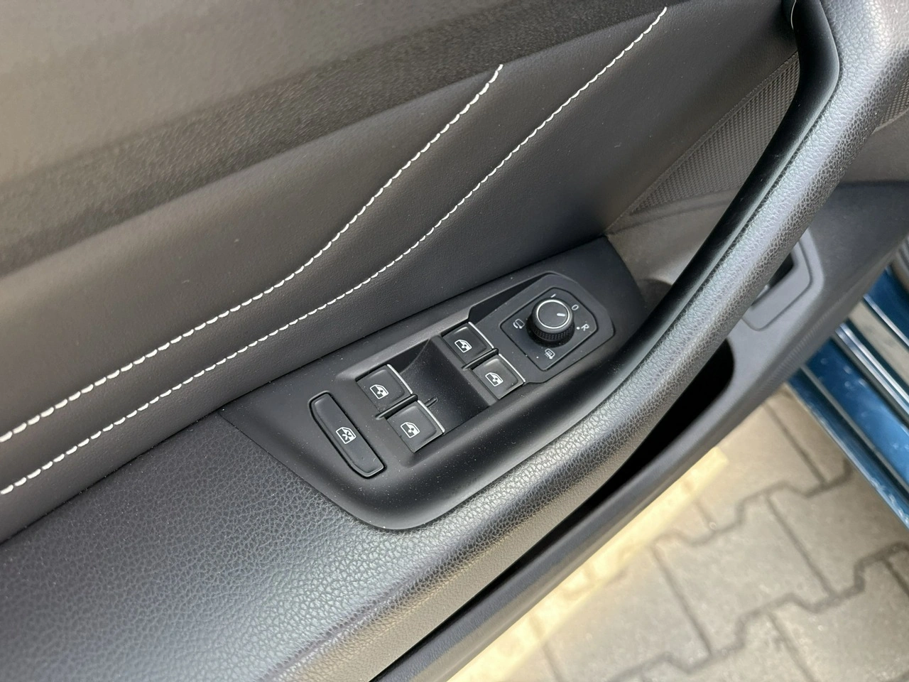 Volkswagen Passat - Zdjęcie 11