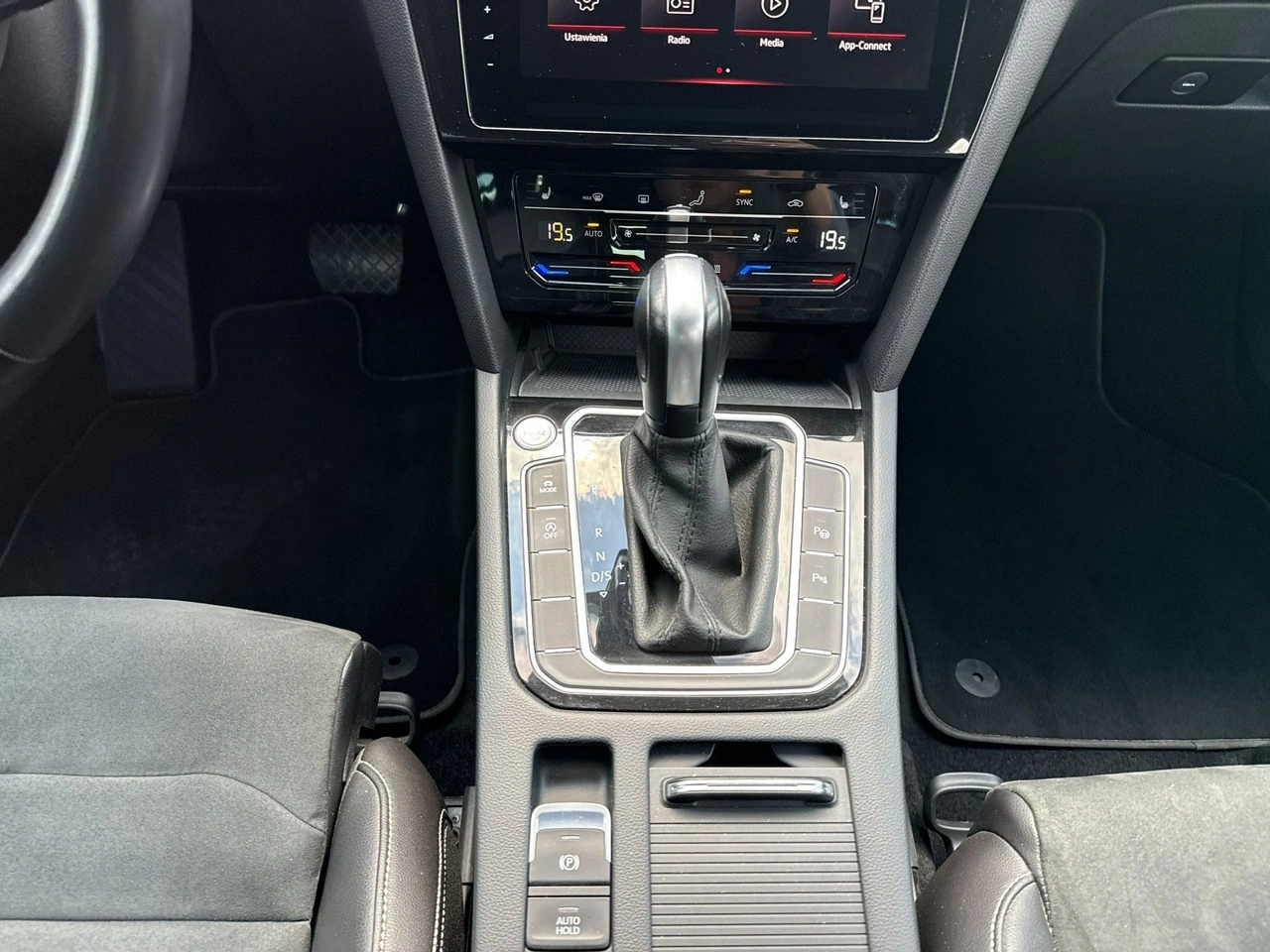 Volkswagen Passat - Zdjęcie 24