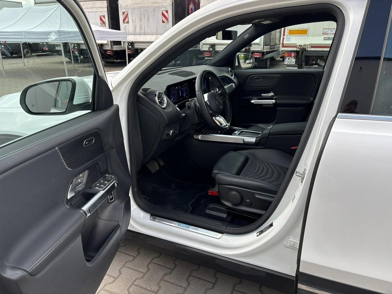 Mercedes EQB - Zdjęcie 9