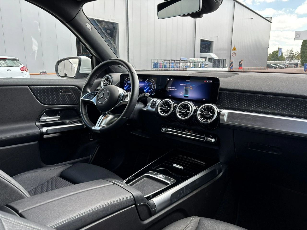 Mercedes EQB - Zdjęcie 19