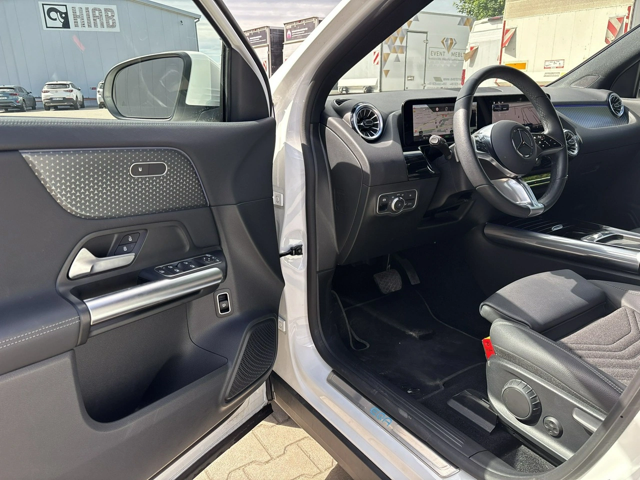 Mercedes EQA - Zdjęcie 9