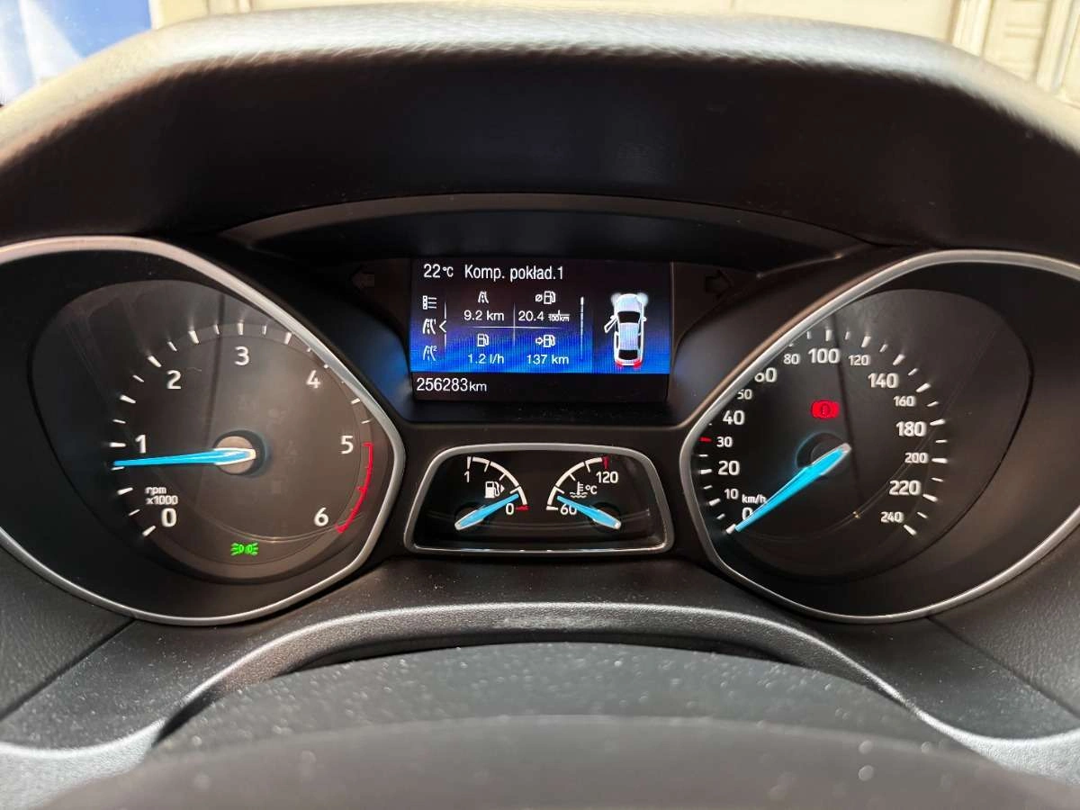 Ford Focus - Zdjęcie 25