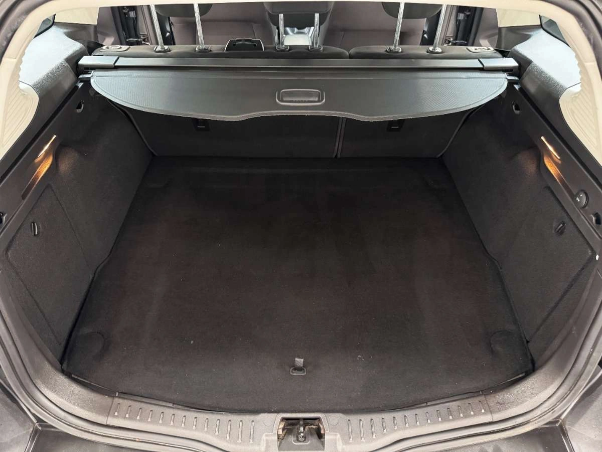 Ford Focus - Zdjęcie 33