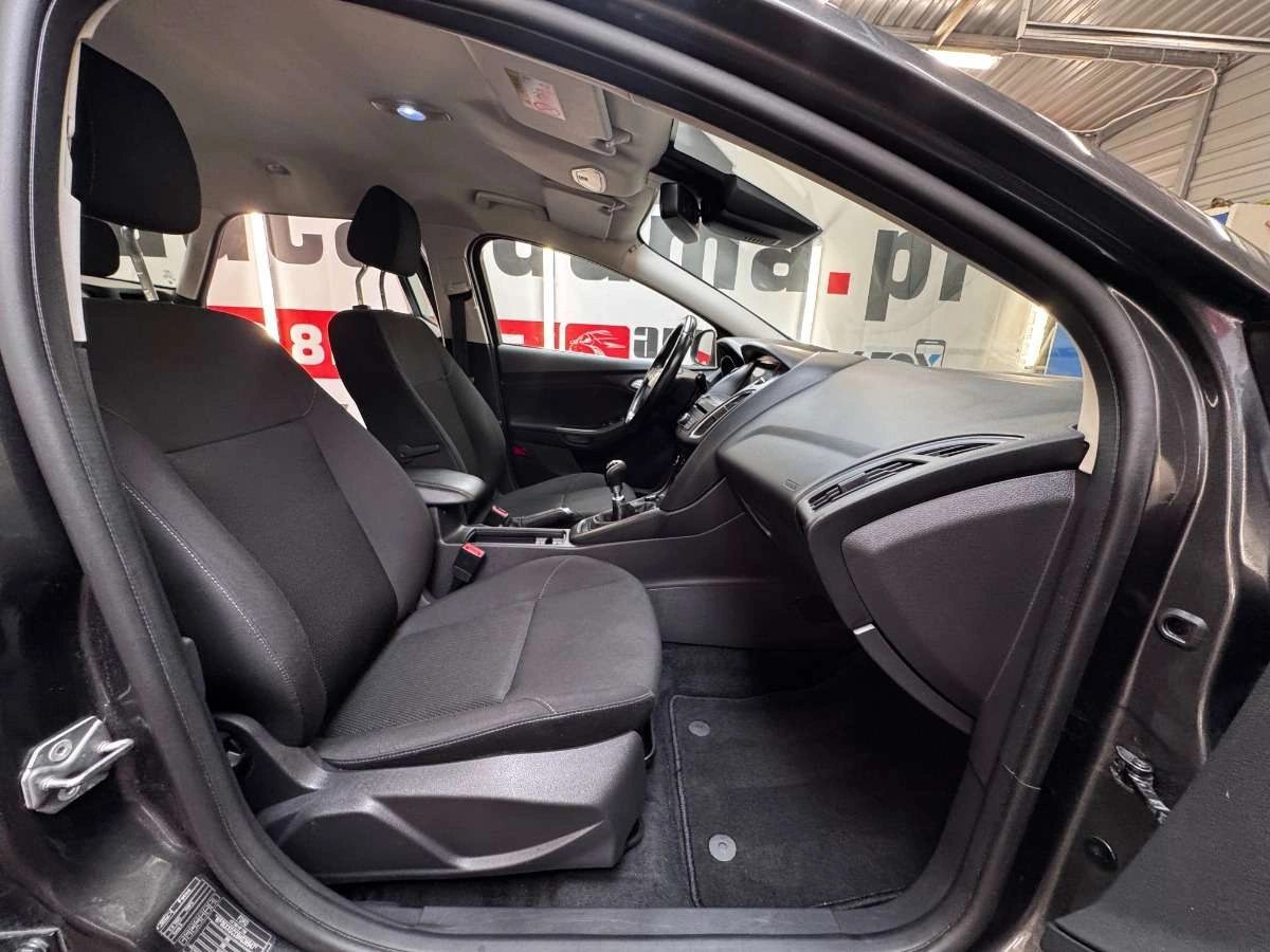 Ford Focus - Zdjęcie 38