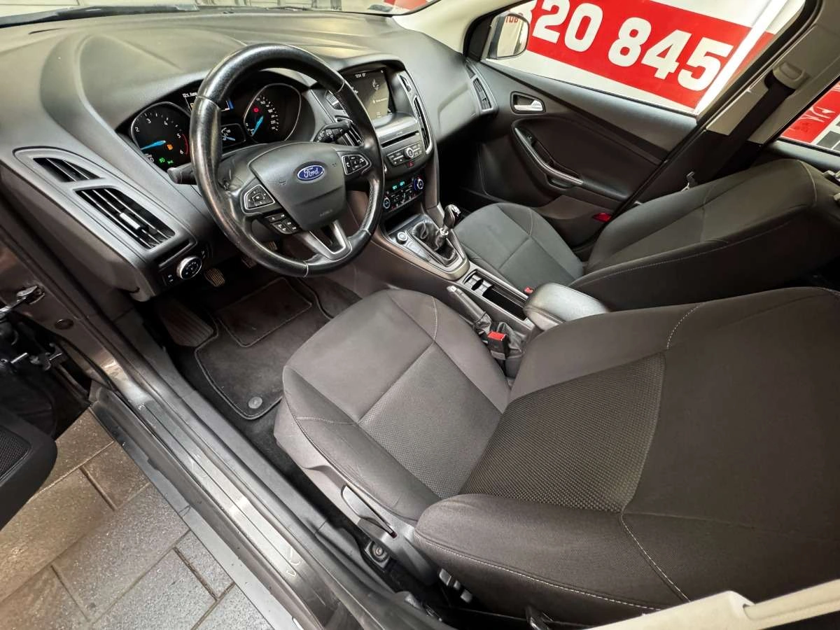 Ford Focus - Zdjęcie 22