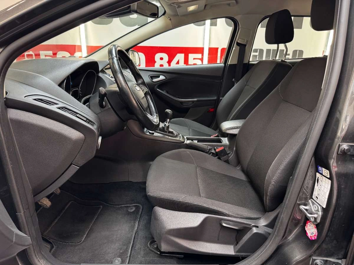 Ford Focus - Zdjęcie 21