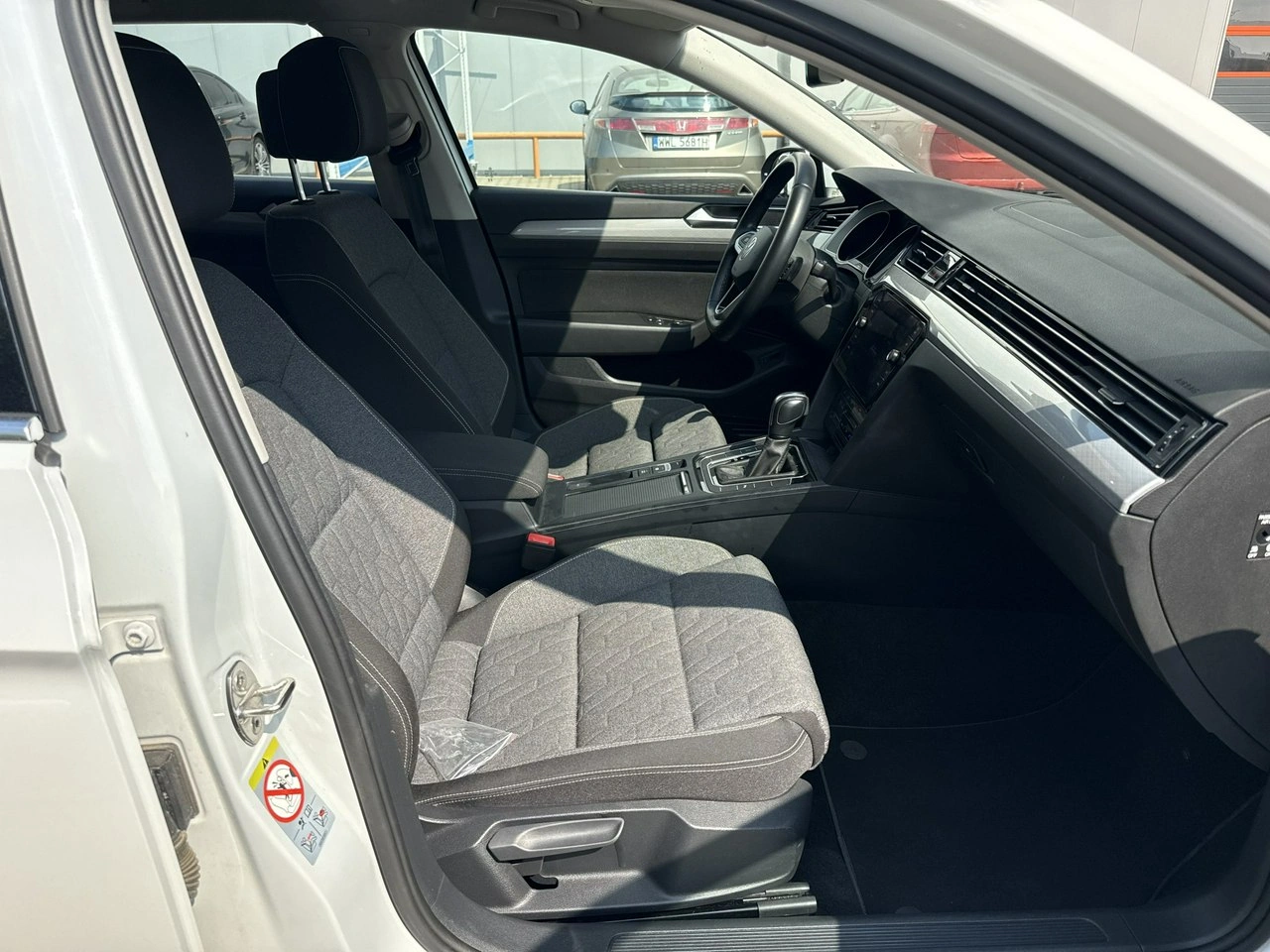 Volkswagen Passat - Zdjęcie 19
