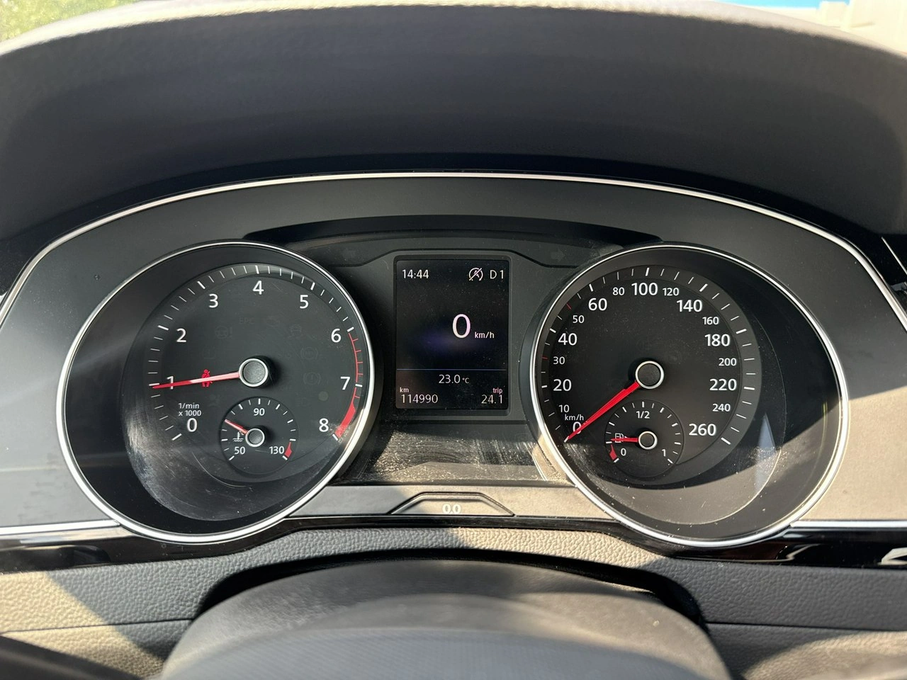 Volkswagen Passat - Zdjęcie 24