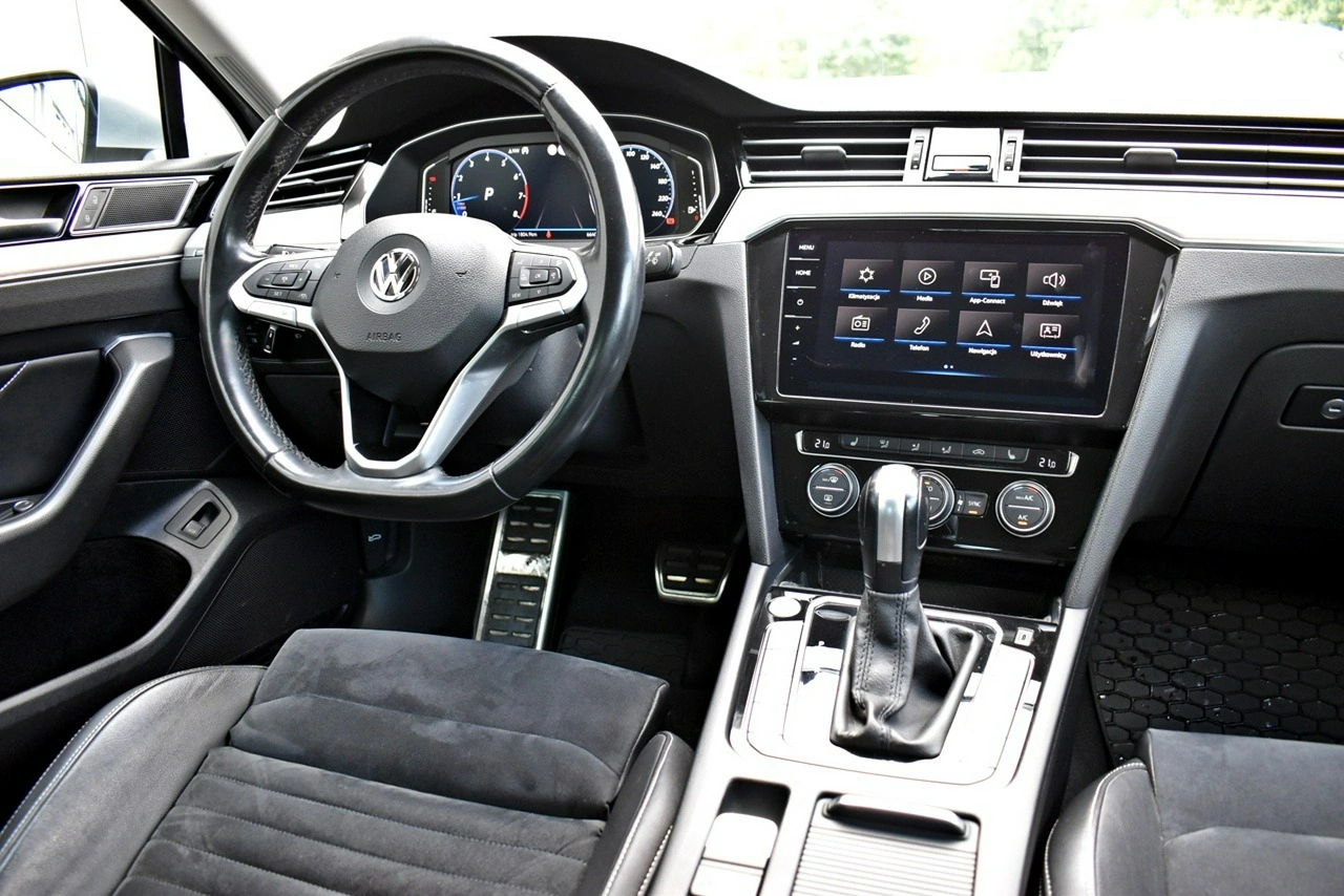 Volkswagen Passat - Zdjęcie 17