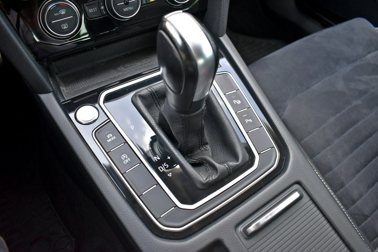 Volkswagen Passat - Zdjęcie 27