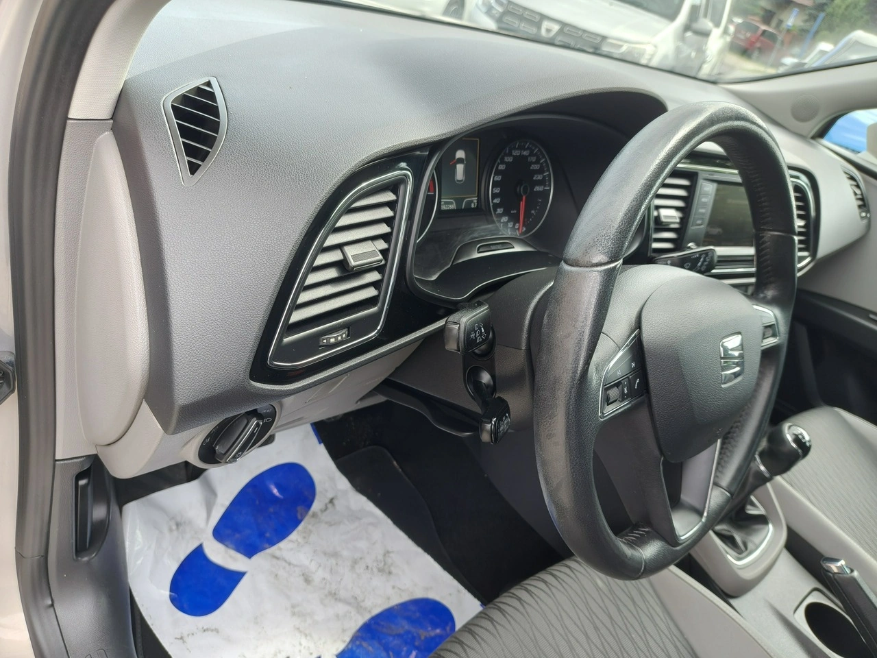 Seat Leon - Zdjęcie 10