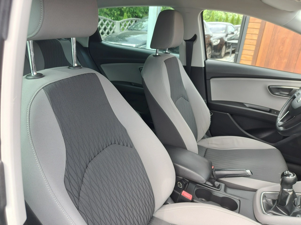 Seat Leon - Zdjęcie 17