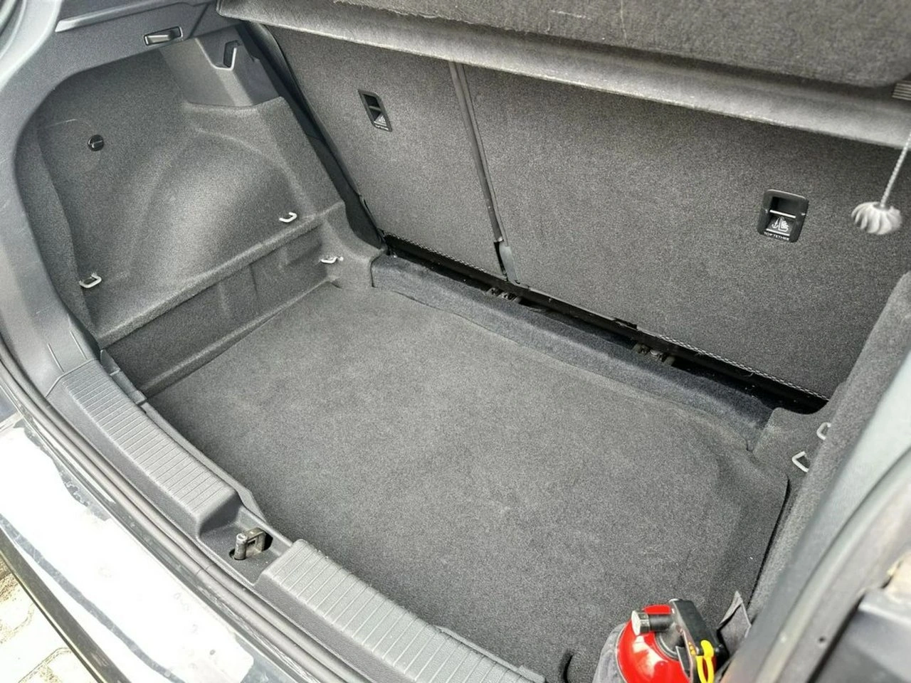 Volkswagen T-Cross - Zdjęcie 10