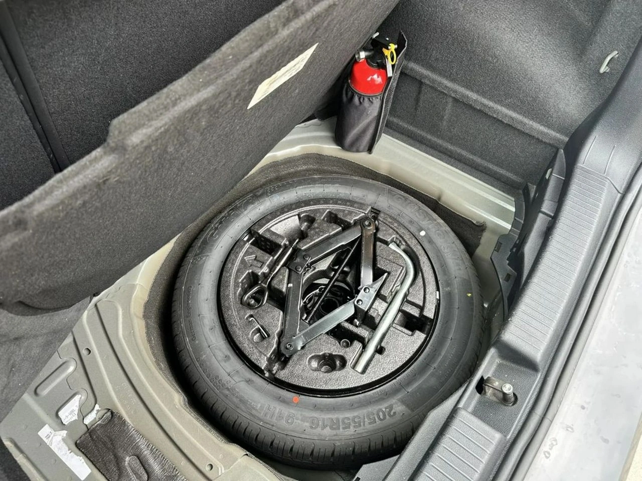 Volkswagen T-Cross - Zdjęcie 12