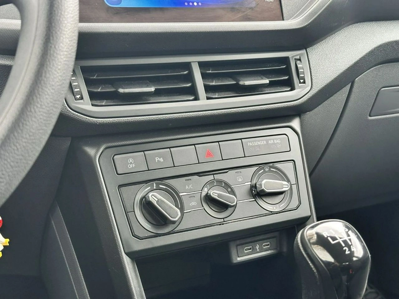 Volkswagen T-Cross - Zdjęcie 32