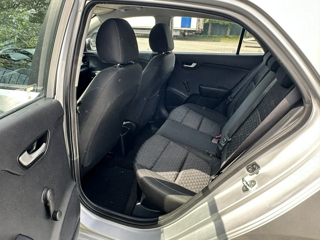 Kia Rio - Zdjęcie 39
