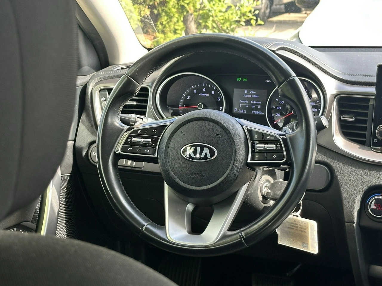 Kia Ceed - Zdjęcie 19