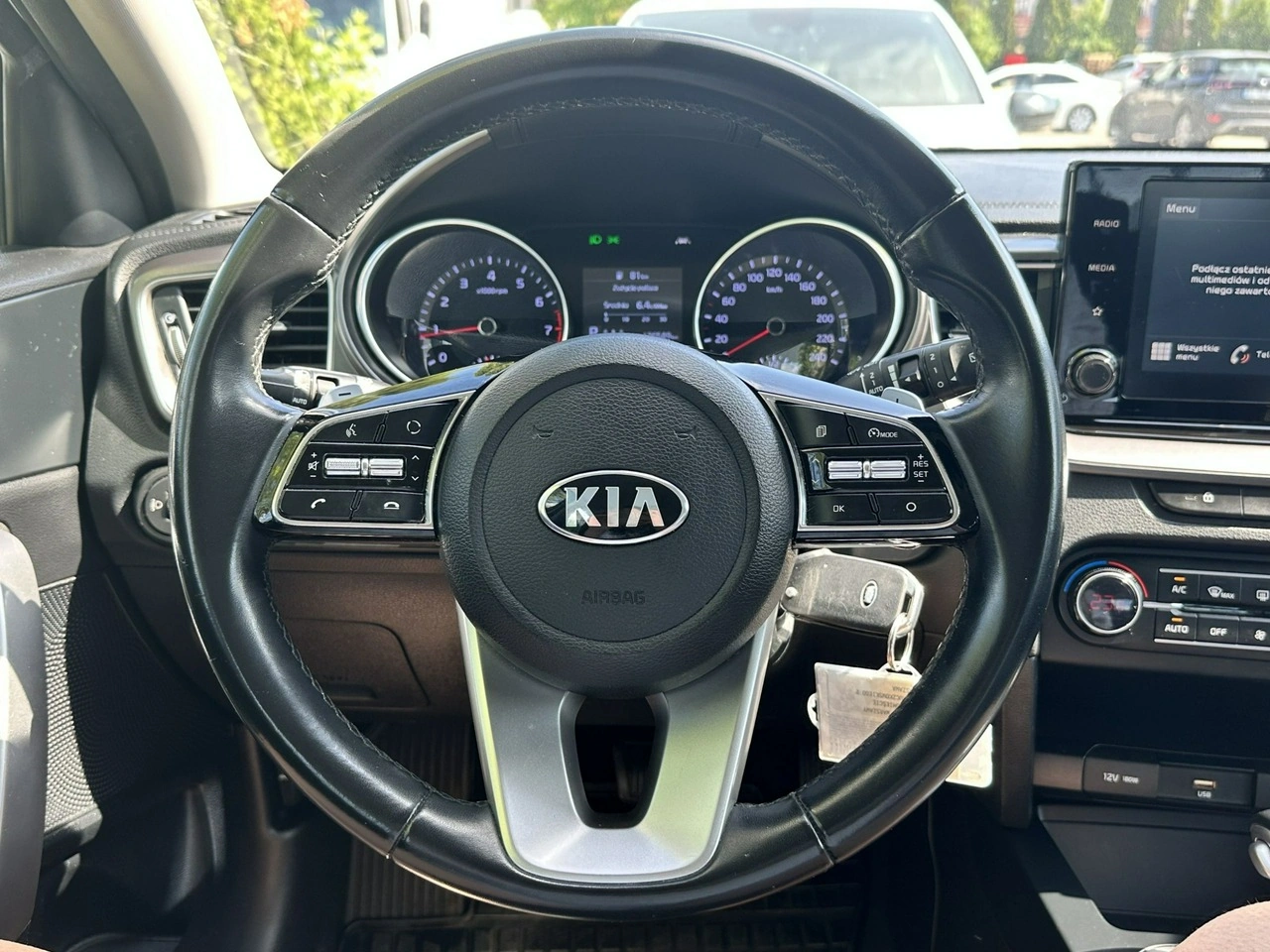 Kia Ceed - Zdjęcie 20