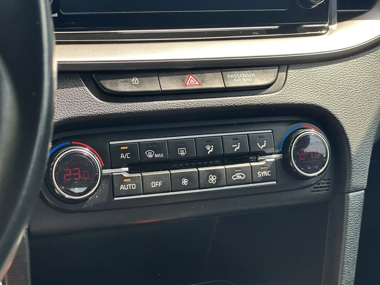 Kia Ceed - Zdjęcie 32