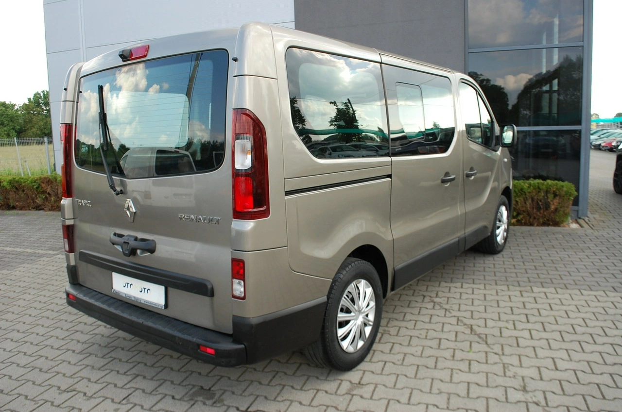 Renault Trafic - Zdjęcie 13