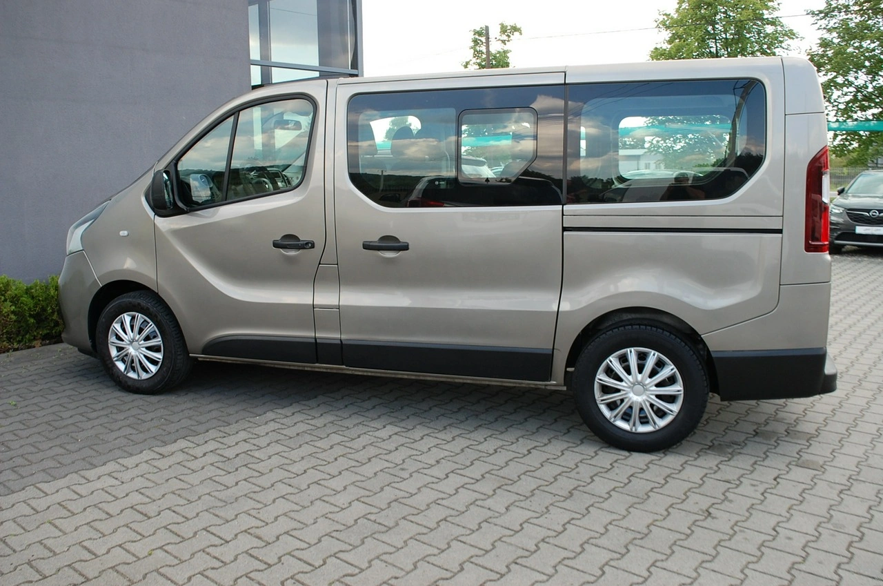 Renault Trafic - Zdjęcie 15