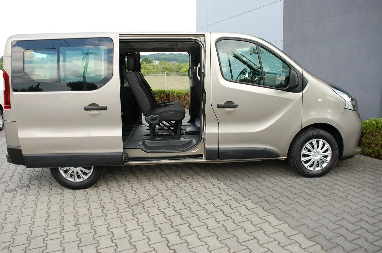 Renault Trafic - Zdjęcie 18