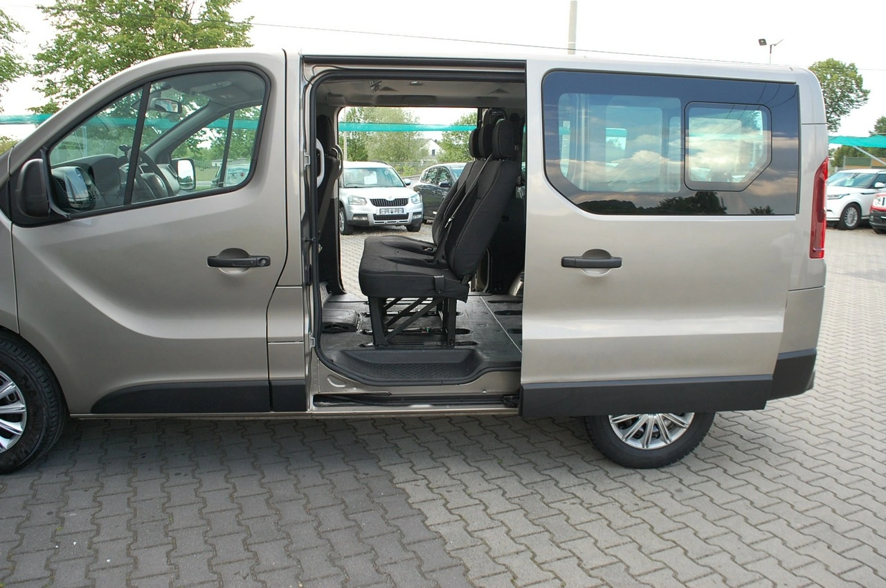 Renault Trafic - Zdjęcie 19