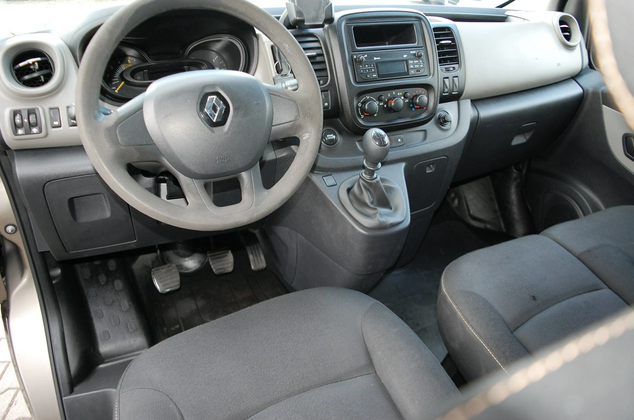 Renault Trafic - Zdjęcie 22