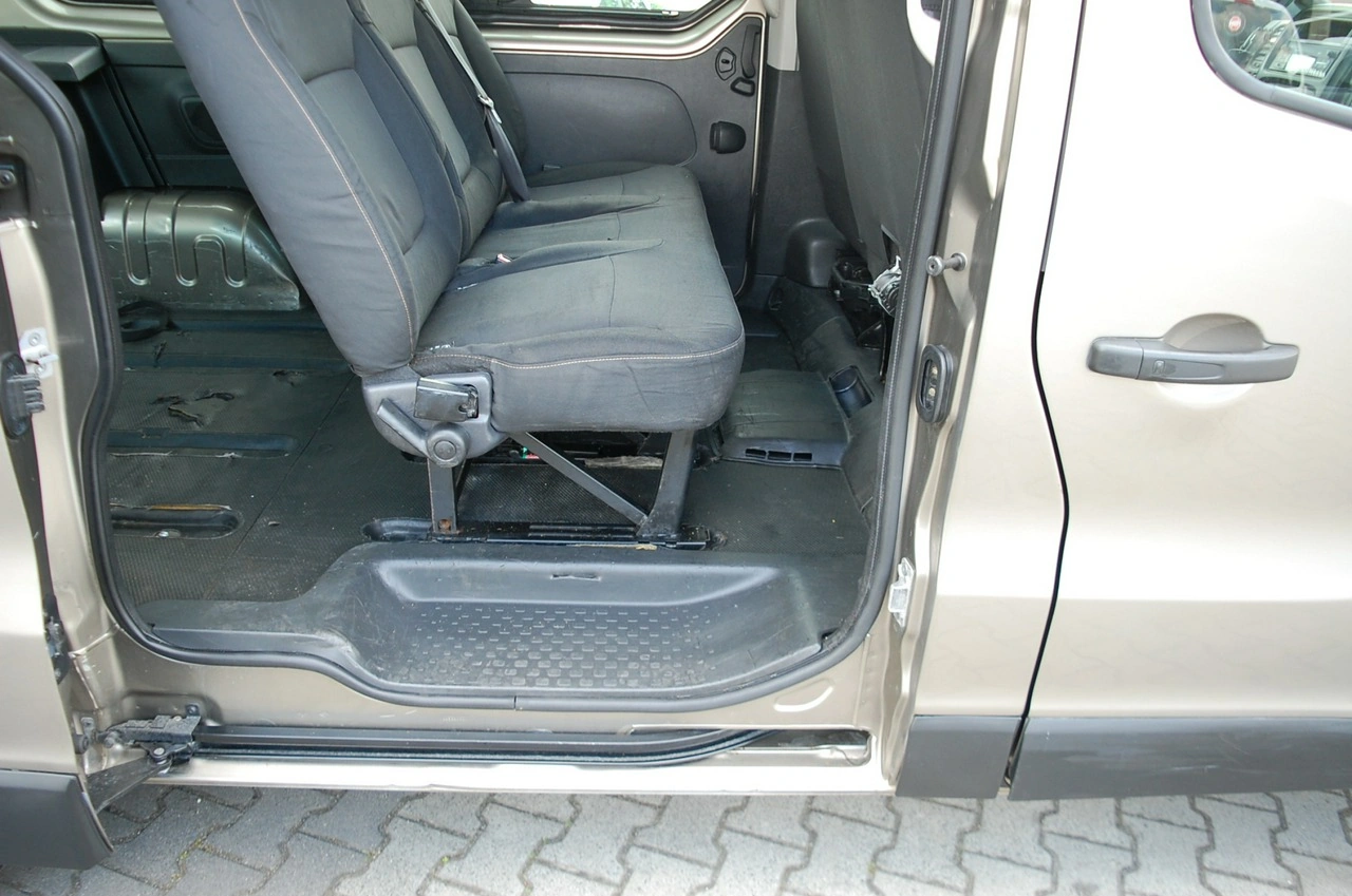 Renault Trafic - Zdjęcie 25