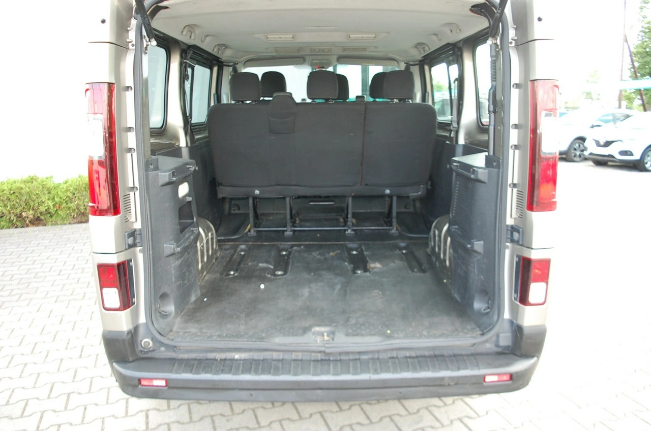 Renault Trafic - Zdjęcie 30