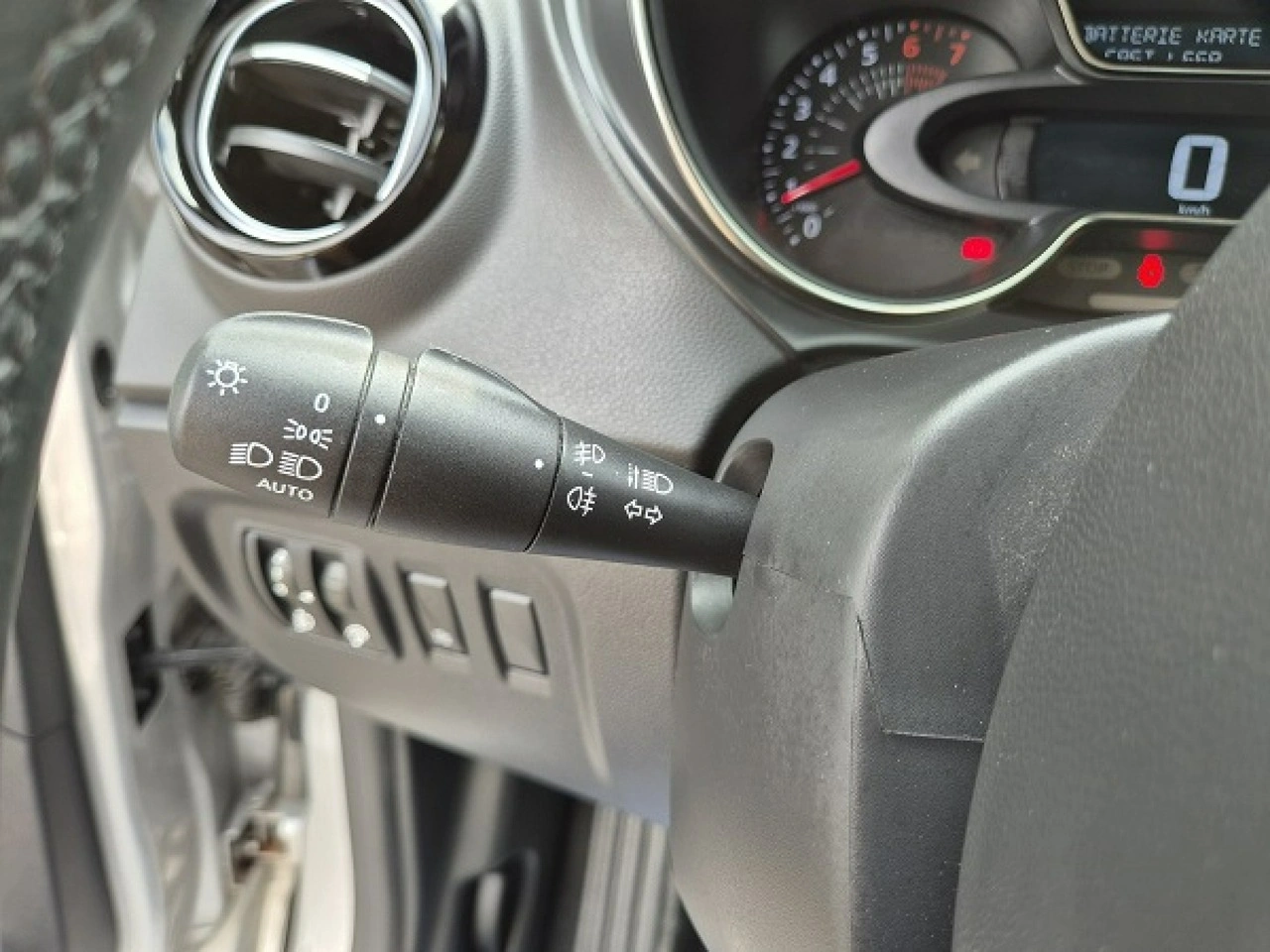 Renault Captur - Zdjęcie 27