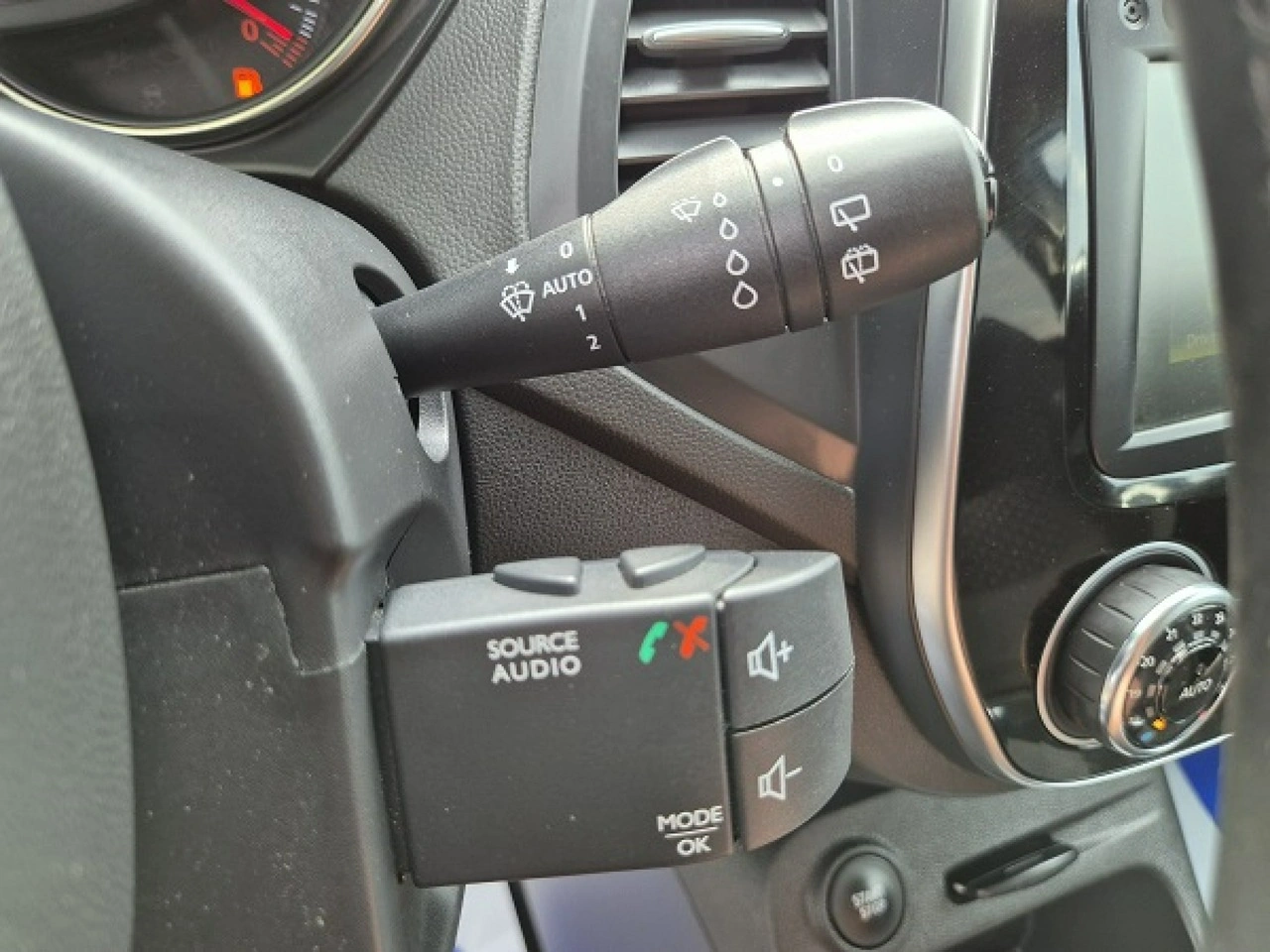 Renault Captur - Zdjęcie 28