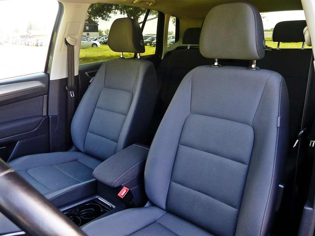 Volkswagen Golf Sportsvan - Zdjęcie 20