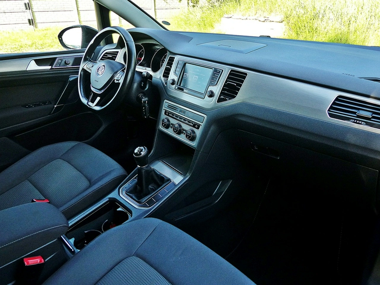 Volkswagen Golf Sportsvan - Zdjęcie 25