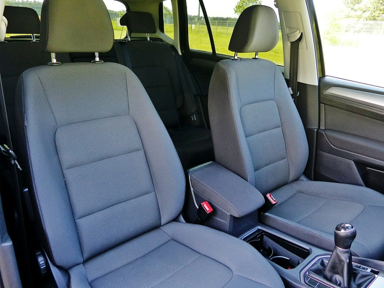 Volkswagen Golf Sportsvan - Zdjęcie 27