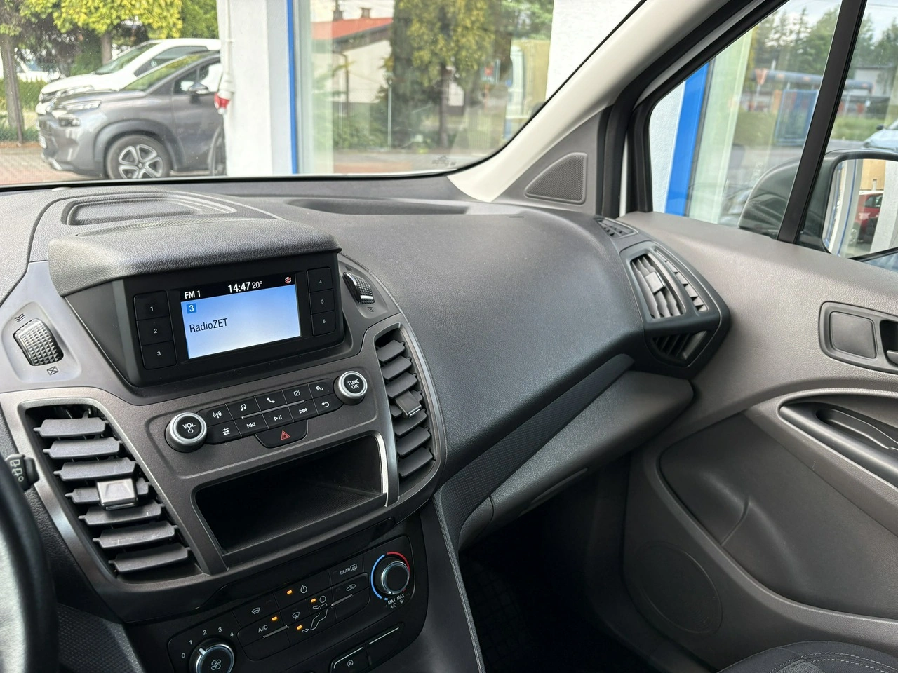 Ford Transit Connect - Zdjęcie 10