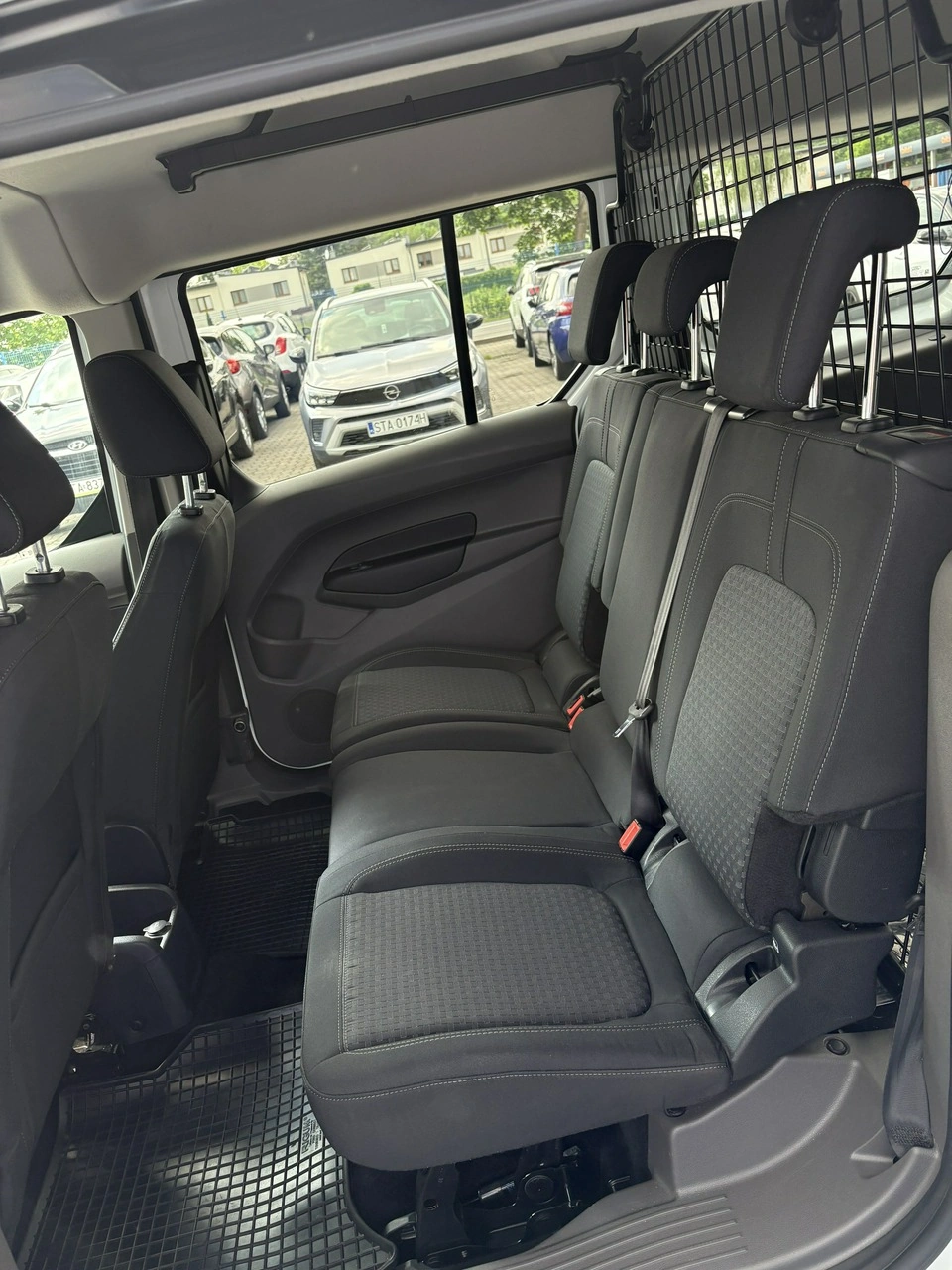 Ford Transit Connect - Zdjęcie 12