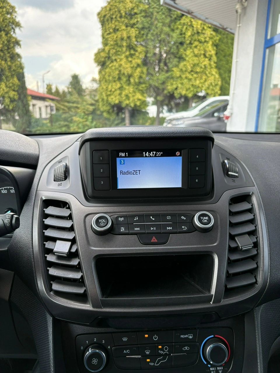 Ford Transit Connect - Zdjęcie 21