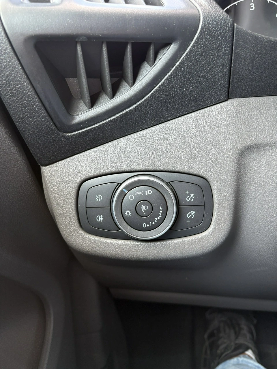 Ford Transit Connect - Zdjęcie 23
