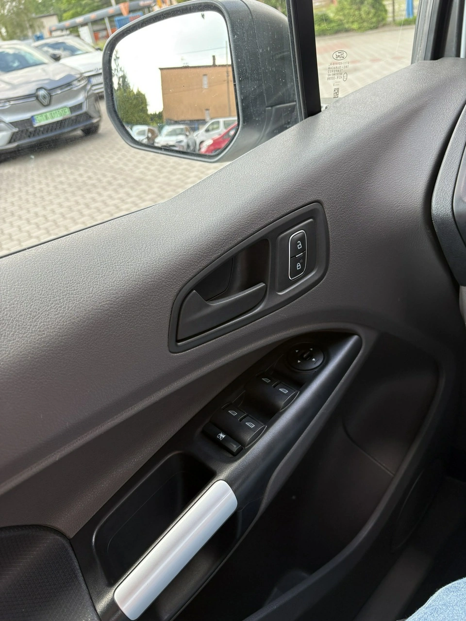 Ford Transit Connect - Zdjęcie 24