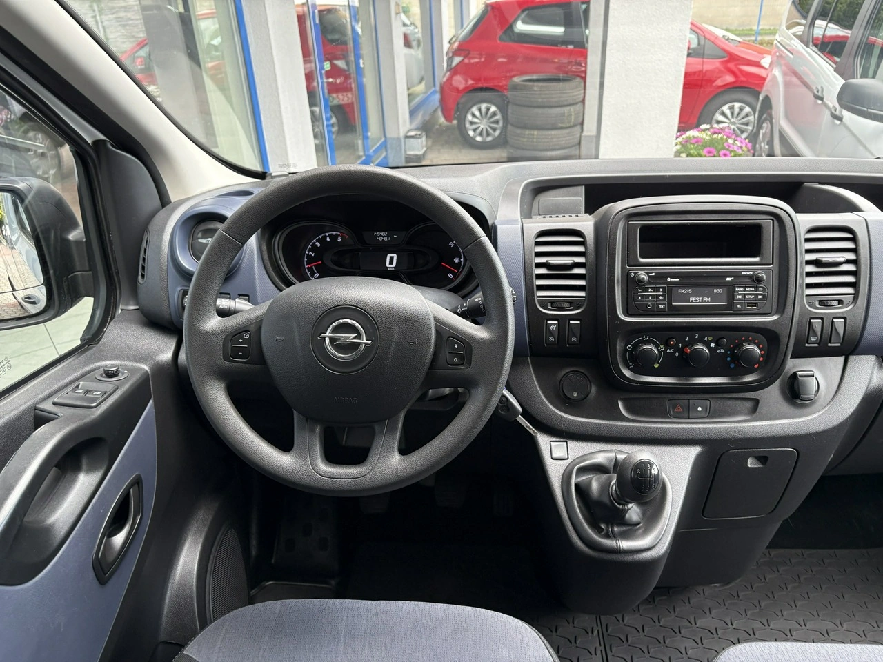 Opel Vivaro - Zdjęcie 16