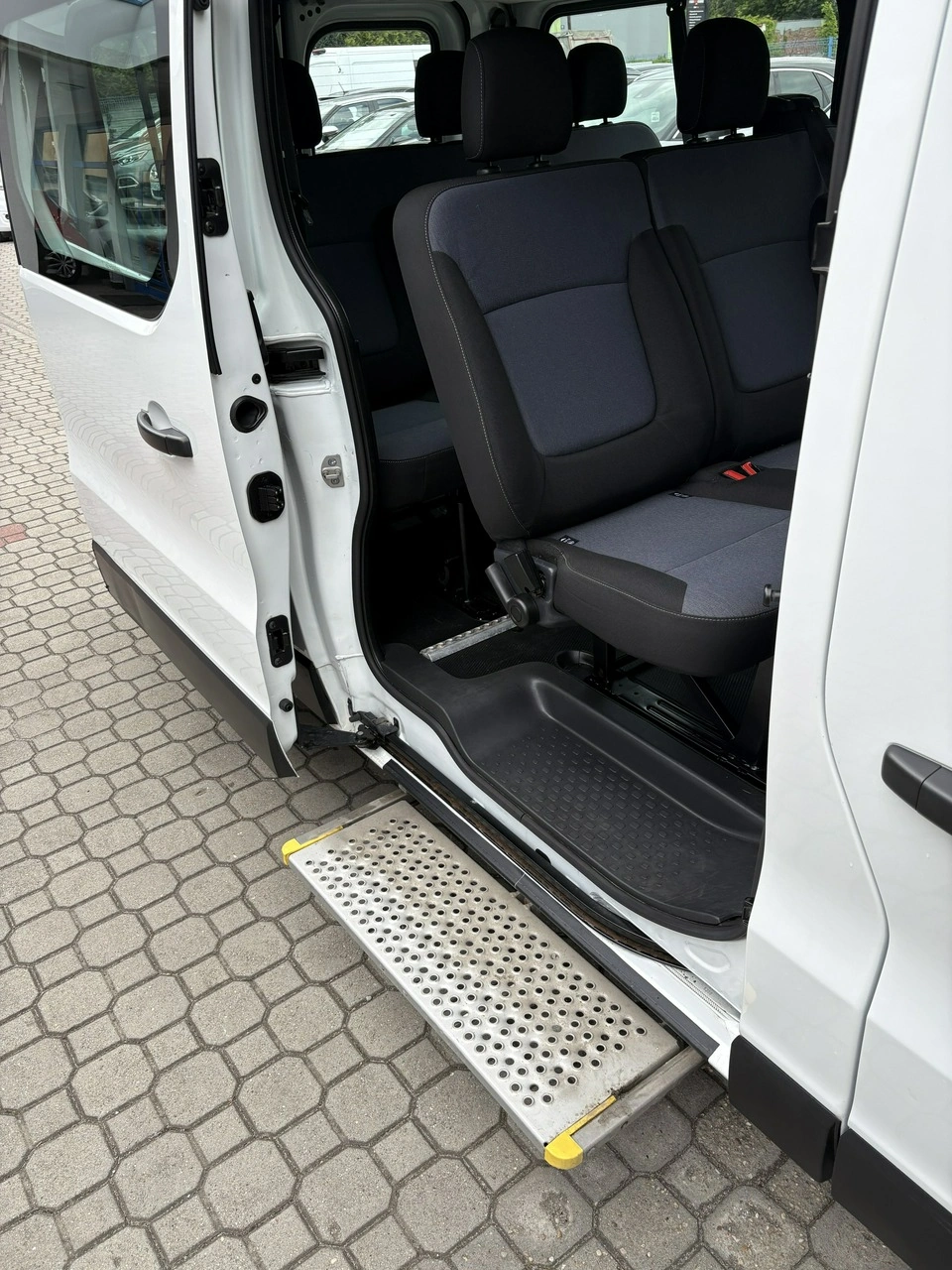 Opel Vivaro - Zdjęcie 29