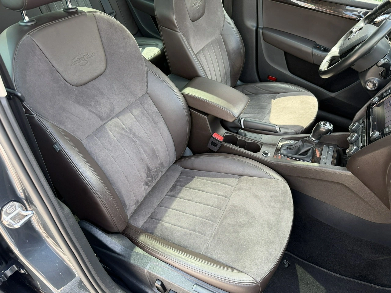 Skoda Superb - Zdjęcie 25
