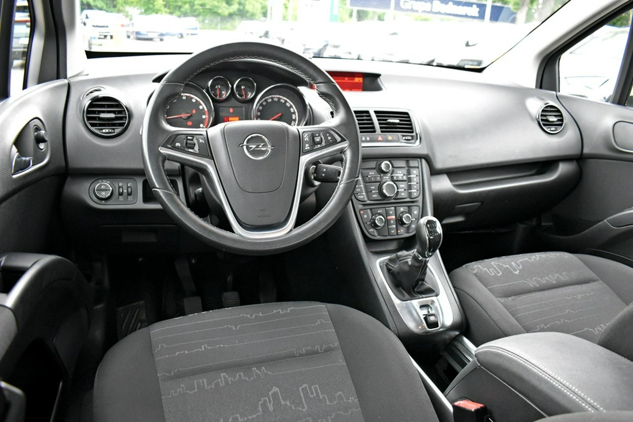 Opel Meriva - Zdjęcie 11