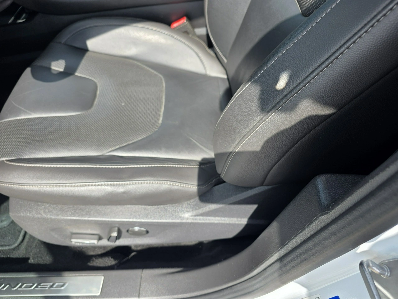 Ford Mondeo - Zdjęcie 9