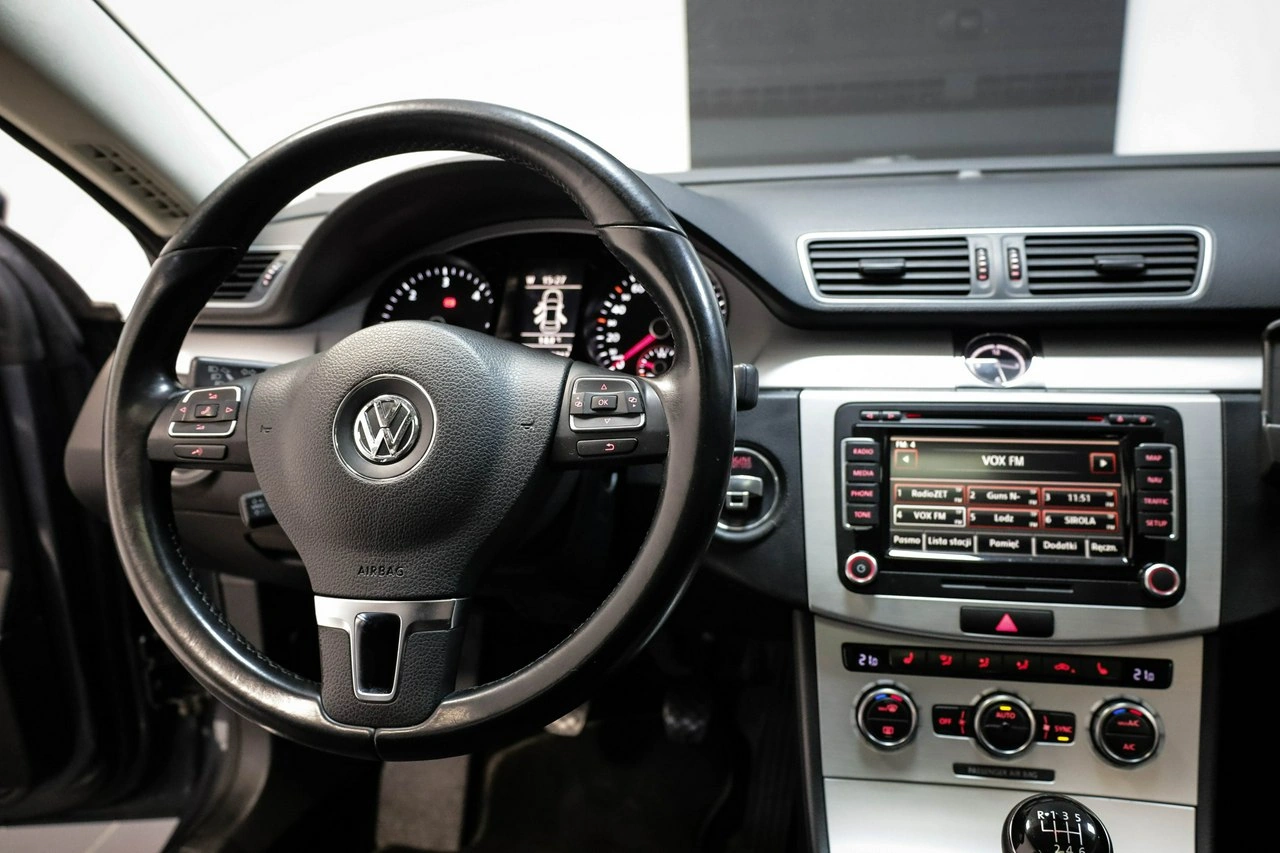 Volkswagen Passat CC - Zdjęcie 19